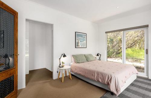 St. Andrews Beach House | Tuscan style ocean beach escape on the Peninsula only 400m to beach