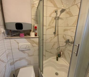 Brozany nad Ohri House | Tuson Apartment