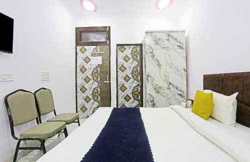 Pashim Vihar Hotel | Twamev Residency