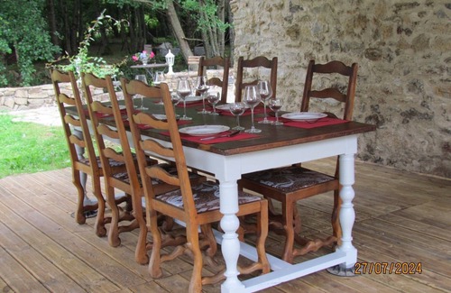 Elan Limousin Avenir Nature House | Twelfth-century mill in a green setting.