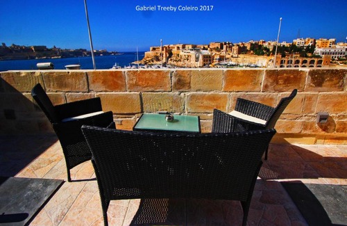 Birgu Apartment | Twenty Antika