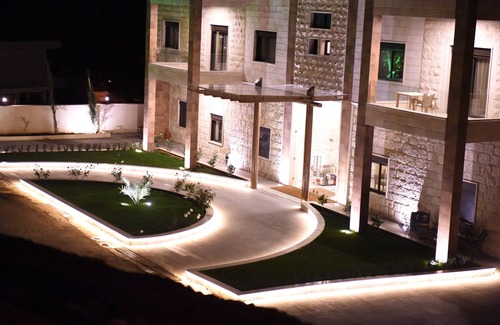 Miziara Hotel | Twin Bed Room with Breathtaking Coast View and Balcony