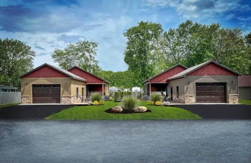 Sylvan Beach House | Twin Getaway Cottages - The Pair