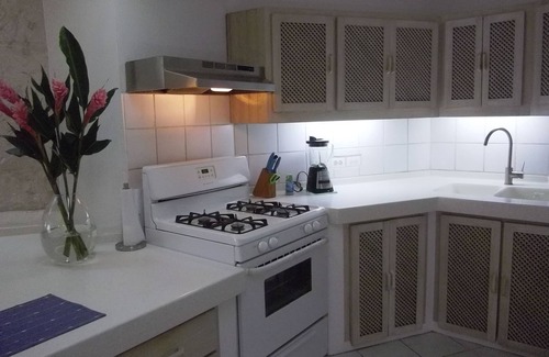Bayville Apartment | Twin Palm, on the Beach, Garden Apartment