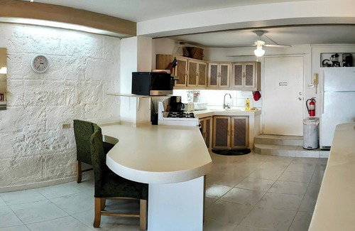 Bayville Apartment | Twin Palm, on the Beach, Garden Apartment
