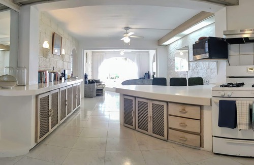 Bayville Apartment | Twin Palm, on the Beach, Garden Apartment