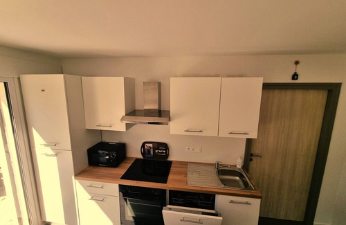 Aix-les-Bains Hotel | Twin room-Comfort-Ensuite with Shower-Chambre Lits Jumeaux RDC