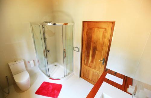 Arachchikattuwa Ski Chalet | Twin Waters Resort