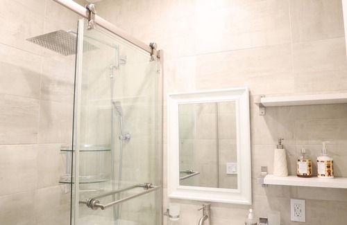 Harsimus Cove Condo | TwinCity 1 BR/1 BA- Minutes to NYC!