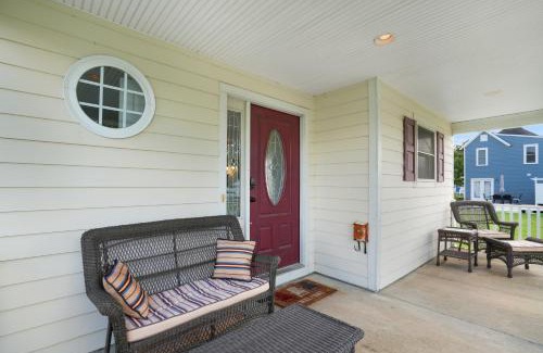 Cape Charles House | Twins at Bay - Modern luxuries in town!