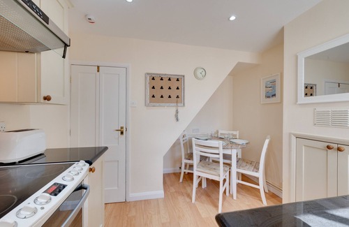 Southwold House | Twitten Cottage - Two Bedroom House, Sleeps 4
