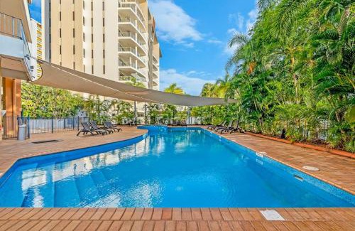 Darwin City Centre Apartment | Two Adjacent King Suites with a Breezy Balcony