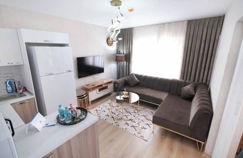 Esenyurt Apartment | Two Bedroom 2A/C Apartment,Wi-Fi, Free parking-IS9nn