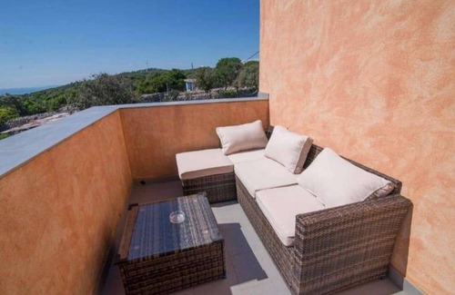 Veli Losinj Apartment | Two bedroom apartment with balcony and sea view Bonić, Lošinj (A-23056-c)