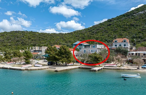 Dubrava Apartment | Two bedroom apartment near beach Luka Dubrava, Pelješac (A-13632-a)