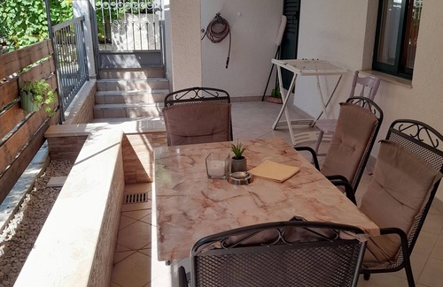 Blato Apartment | Two bedroom apartment with terrace Živogošće - Blato, Makarska (A-21271-a)