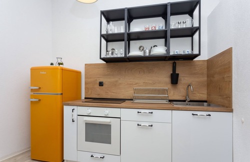 Grad Apartment | Two bedroom apartment with air-conditioning Šibenik (A-24466-a)