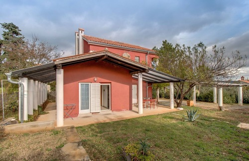 Nerezine Apartment | Two bedroom apartment with terrace Nerezine, Lošinj (A-2516-b)
