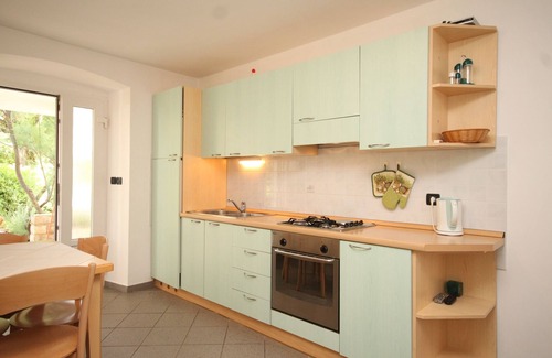 Nerezine Apartment | Two bedroom apartment with terrace Nerezine, Lošinj (A-2518-b)