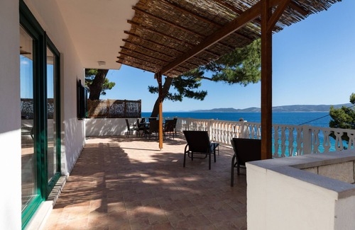 Mimice Apartment | Two bedroom apartment near beach Mimice, Omiš (A-2736-f)