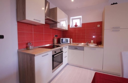 Medici Apartment | Two bedroom apartment with terrace and sea view Medići, Omiš (A-1046-d)