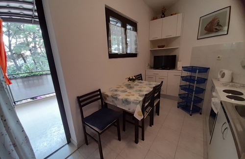 Mirce Apartment | Two bedroom apartment with terrace Mirca, Brač (A-2886-b)