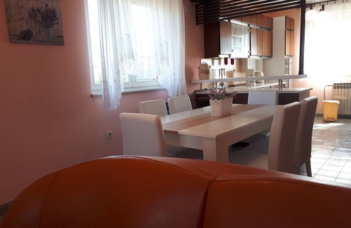 Valbandon Apartment | Two bedroom apartment with terrace Valbandon, Fažana (A-15386-c)