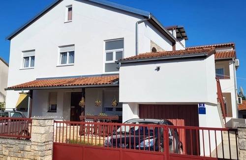 Valbandon Apartment | Two bedroom apartment with terrace Valbandon, Fažana (A-15386-c)