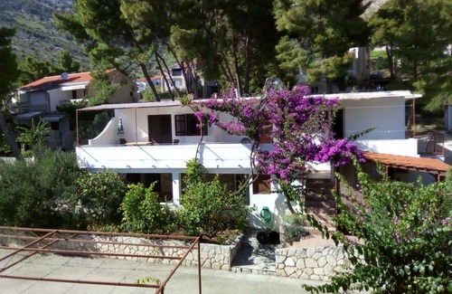 Ivan Dolac Apartment | Two bedroom apartment with terrace Ivan Dolac, Hvar (A-18269-d)