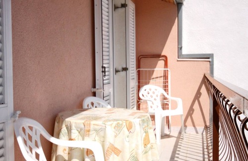 Marina Apartment | Two bedroom apartment with balcony and sea view Marina, Trogir (A-6116-d)