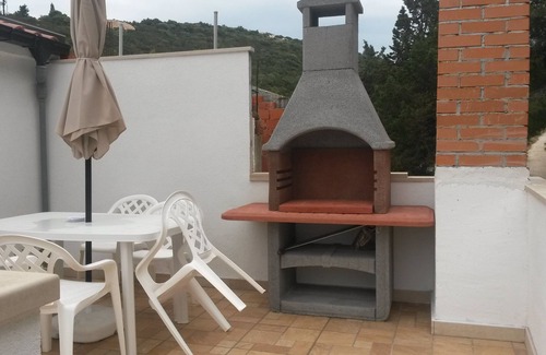 Povlja Apartment | Two bedroom apartment with terrace and sea view Povlja, Brač (A-12352-a)