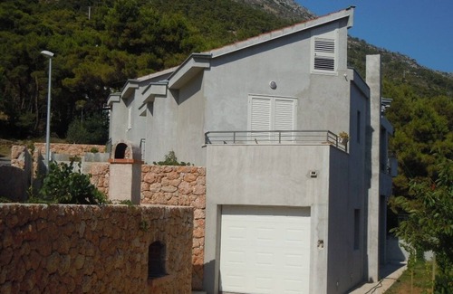 Sveta Nedjelja Apartment | Two bedroom apartment with terrace Sveta Nedilja, Hvar (A-13753-c)