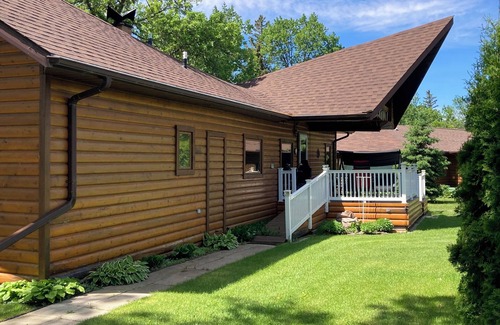 Saint Malo Cottage | Two Bedroom Cottage near St Malo Provincial Park. Only 5 min. walk to the beach