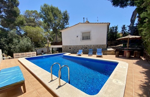 Los Balcones Villa | Two Bedroom Detached Villa with Private swimming Pool, AIr con , Fiber WIFI