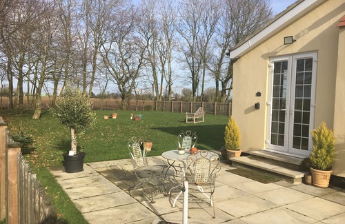 East Dereham House | Two bedroom cottage in open countryside large garden