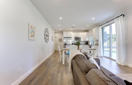 Gilbert House | Two Bedroom guest house in Gilbert