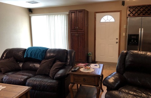 Oakdale House | Two Bedroom Guest House