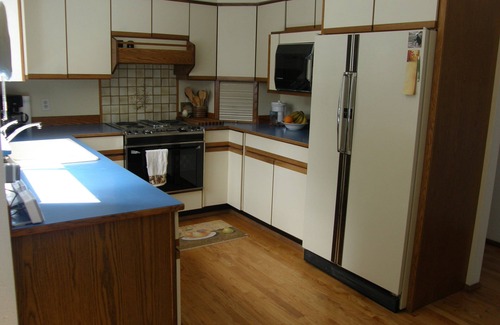 Richmond Highlands House | Two-bedroom, one bath comfortable home in Shoreline, WA