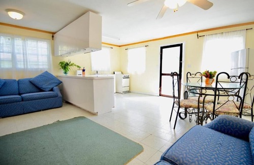 Kemps Bay Apartment | Two-Bedroom Queen Suite, Nathans Lodge