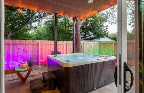 Govalle House | Two-House Private 10BR Compound - DT 6 Min Drive