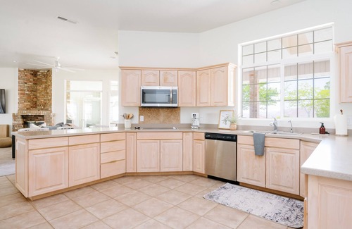 Toquerville House | Two houses- perfect for large groups/weddings!