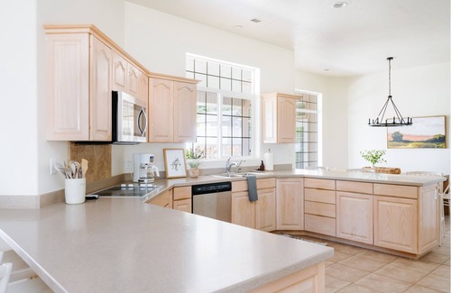 Toquerville House | Two houses- perfect for large groups/weddings!