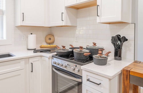Blacksburg House | Two King Bedrooms - Blacksburg Suites