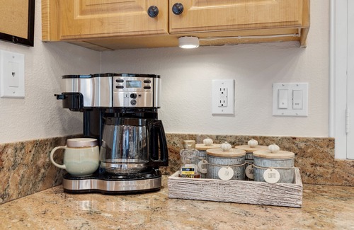 Palm Desert House | Two King π Suites,π΄Cozy Palm Desert Home Getaway β€ 2 Great for Extended Stays!