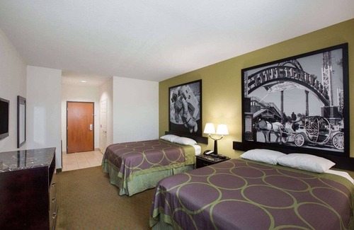 La Porte Hotel | Two Queen Beds Room, Scottish Inns, Located on Route 146, Ample Free Parking
