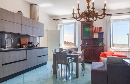 Castiglione della Pescaia Apartment | Two-Room Apartment 'Remota 3' with Sea View and Air Conditioning