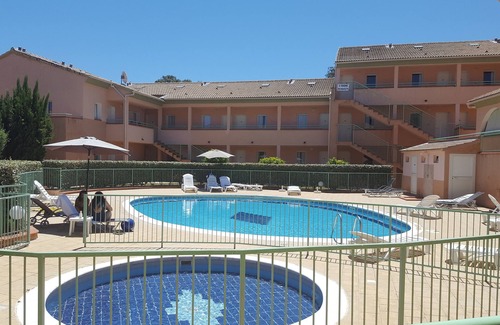 Bravone Condo | Two-room apartment in a charming residence with swimming pool and wi-fi a few steps from the sea