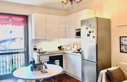 Historic Centre Apartment | Two-room apartment + Garage 500 mt from "PORTA SUSA" Railway Station, AC, Balcony
