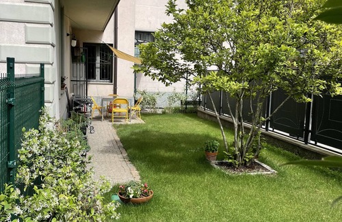 Vigentino Apartment | Two-room apartment with an enchanting private garden. With a streetcar you are in the Duomo !