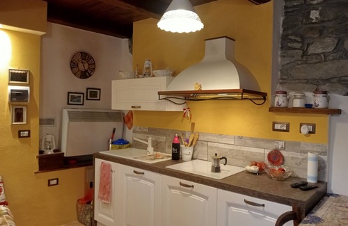 Antey-Saint-Andre Ski Chalet | Two-roomed chalet in Antey Saint Andrè